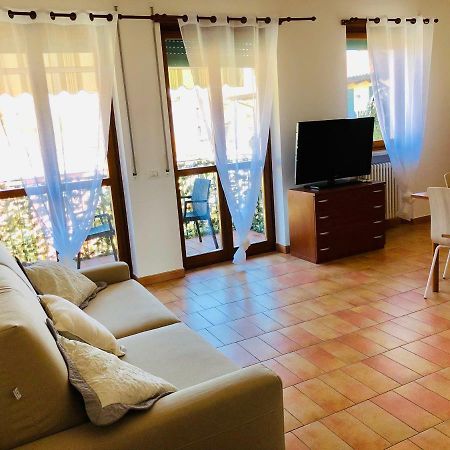 Appartamento Peschiera - Zona Ospedale Pederzoli Πεσκιέρα ντελ Γκάρντα Εξωτερικό φωτογραφία