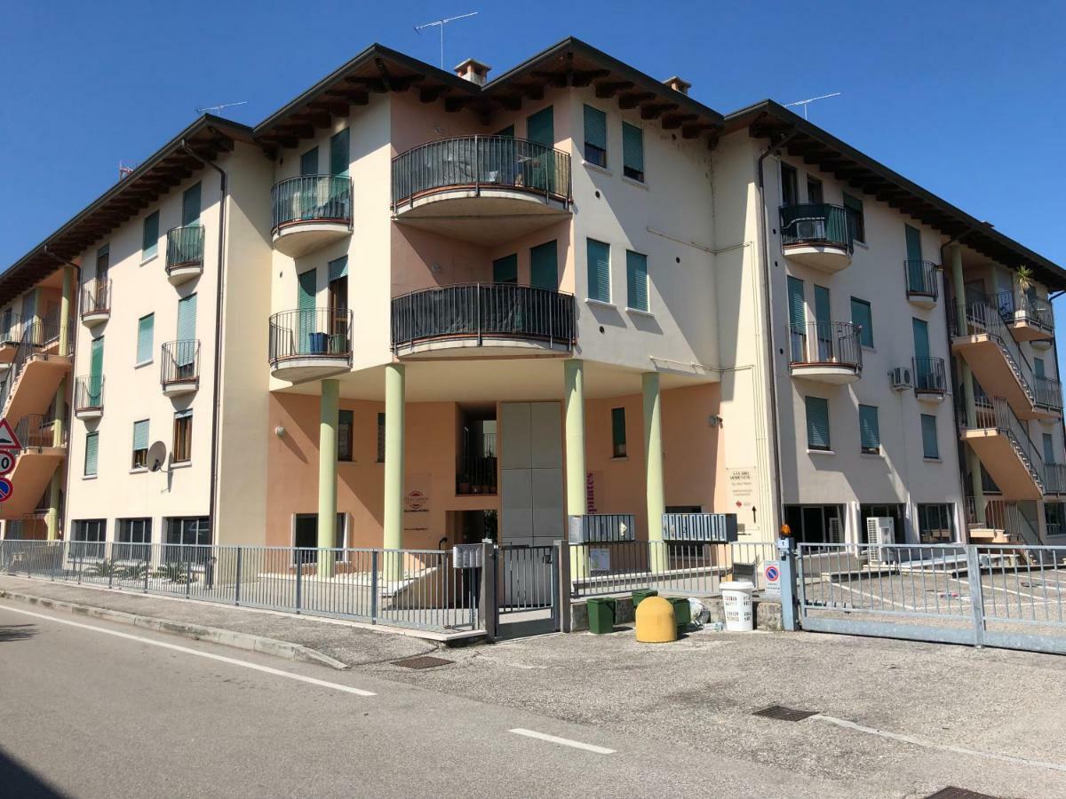 Appartamento Peschiera - Zona Ospedale Pederzoli Πεσκιέρα ντελ Γκάρντα Εξωτερικό φωτογραφία